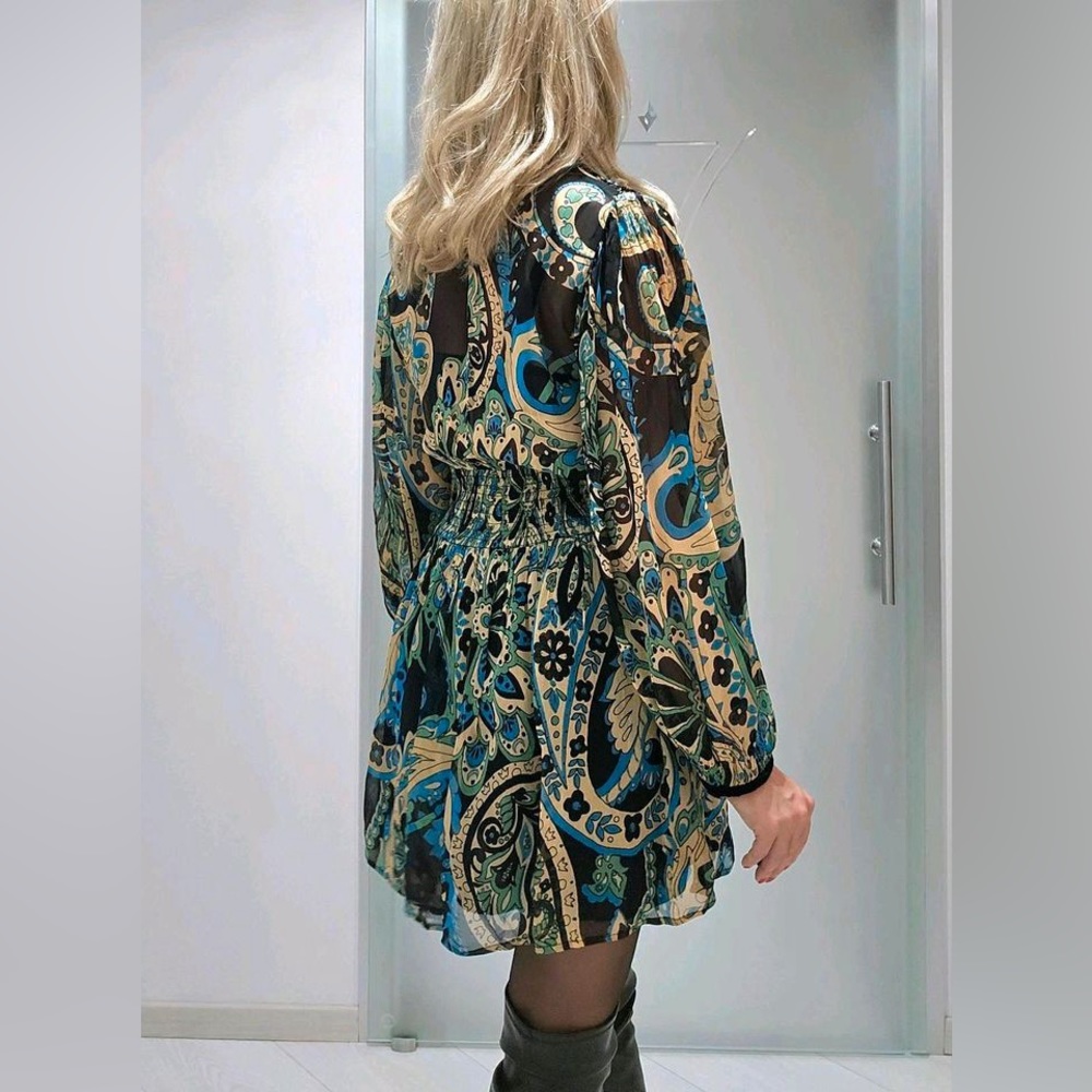 M. SHORT PRINTED DRESS WITH TWO-MATERIAL TRIM - Picture 7 of 12